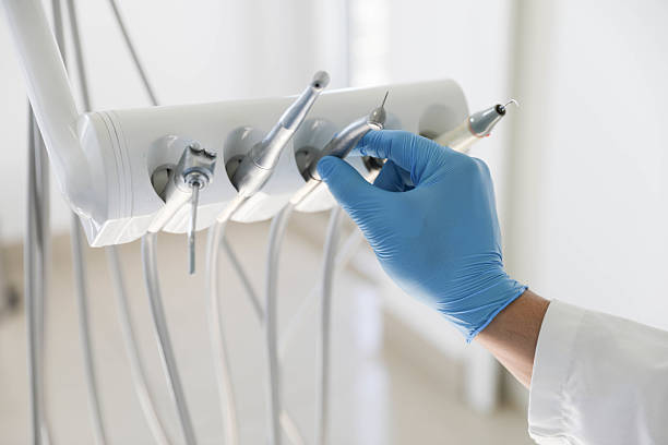 Professional Tooth Extraction technician working in Dale, IN
